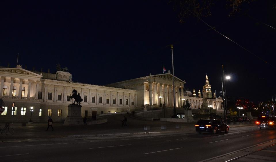 28. Parlament DOPORUČUJI!
