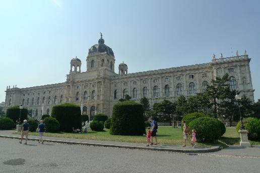 Maria Theresien Platz