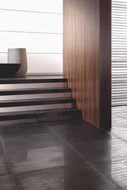 Obklady a dlažba Wall and floor tiling 4 5 koupelny bathrooms 5 Hned při prvním pohledu do koupelny nás upoutá obklad na stěnách.
