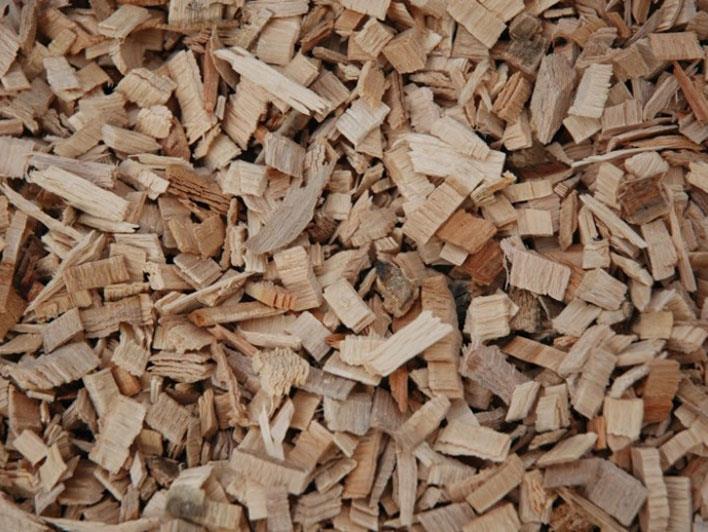 Jan Skoupý Ověření emisní třídy kotlů na tuhá paliva Nejkvalitnější palivo je dřevo z listnatých stromů, často se však používá i z jehličnatých. To je totiž dostupnější a také levnější.