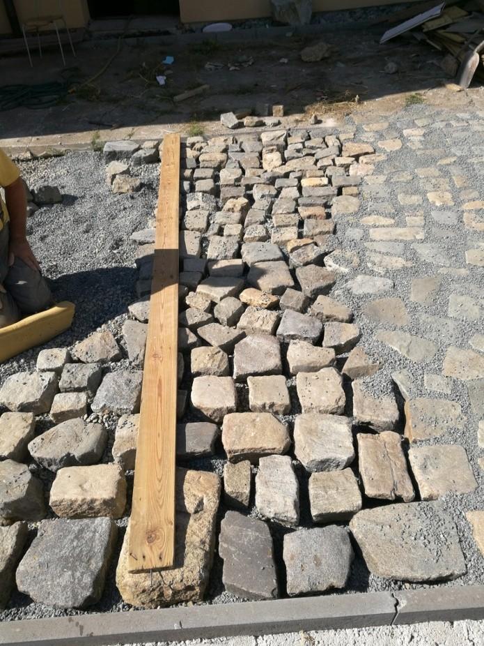 techniku, vybavení atd. (rád bych uvedl jejich jména, ale beru ohled na skutečnost, že většina takových pomocníků, sponzorů a obětavých lidí zůstává raději v anonymitě).
