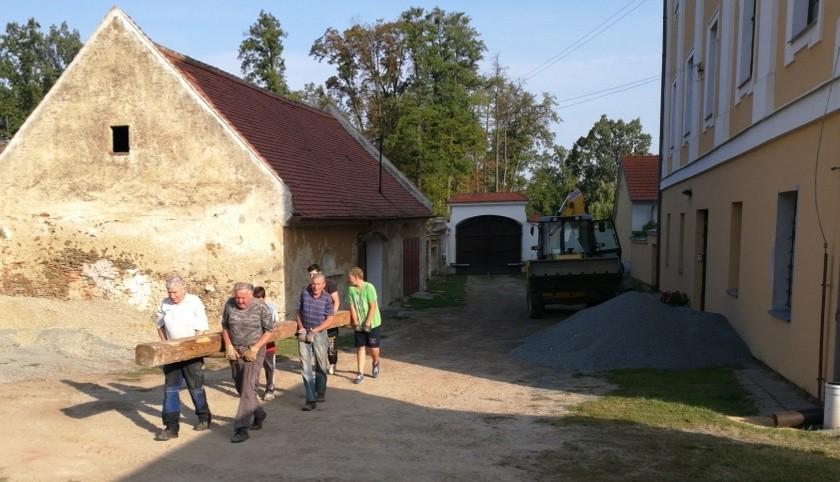 Číslo 196 Stránka 5 Oprava kostela Na těchto řádcích bych Vám rád sdělil nejnovější aktuality týkající se rekonstrukce kostela.