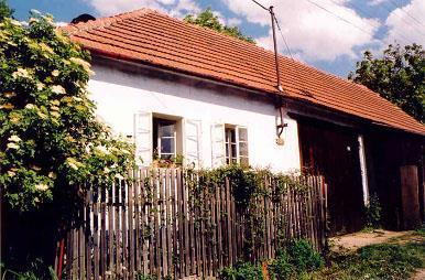 Hliněný