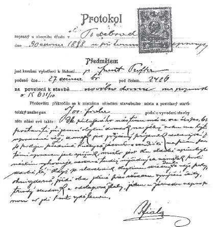 1.2 Historie domu Dne 27. 6. 1898 pan František Proft požádal o povolení ke stavbě nového domu. V protokolu sepsaném na obecním úřadě v Poděbradech dne 30. 6. 1898, jehož předmětem je komisní vyšetření k žádosti (podané dne 27.