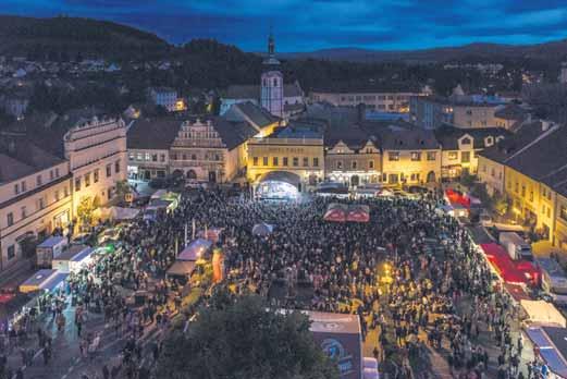 11/2017 Aktuálně z radnice Na základě ústních pohovorů, které proběhly 4. května rada města na svém zasedání 15. května schválila a jmenovala do funkce ředitelky Základní umělecké školy Fr.