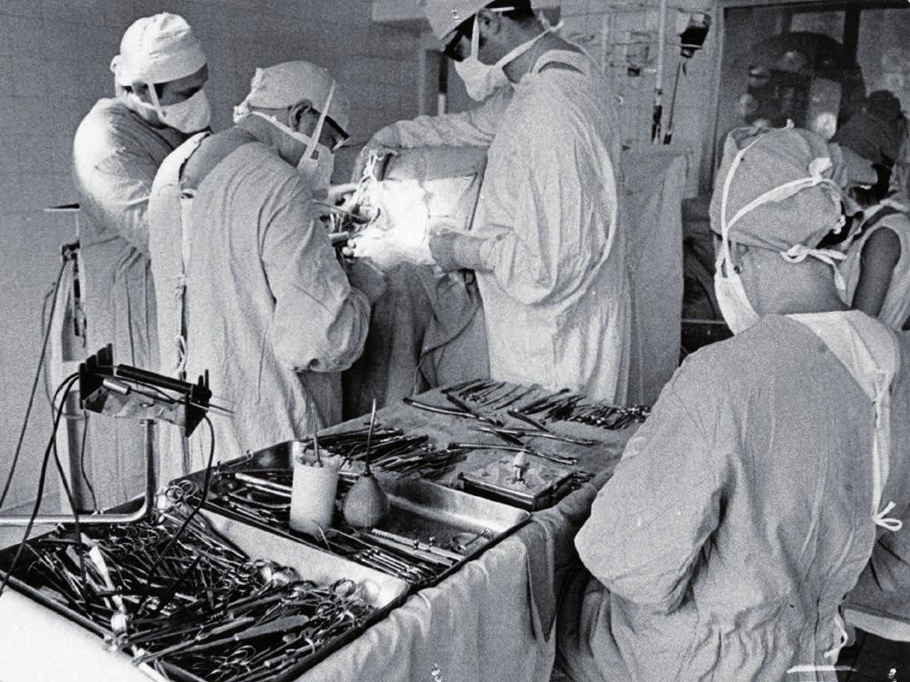 As such the future of one of the leading companies in the Czech Republic was set in motion. In 1949 came the launch tooth drill and laboratory cutters manufacturing.