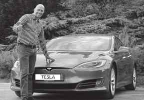 Tesla sama chytře naviguje a plánuje tak, aby se vždy nabila a na místo určení dorazila co nejrychleji. Doporučuji Jakou má podle tebe elektromobil výhodu oproti normálním autům?