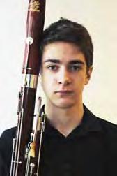 Adam Plšek (1999) fagot/bassoon Hru na fagot začal studovat u P. Feldmanna. Nyní studuje na Hudebním gymnáziu v Praze u prof. L. Kořínka.