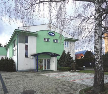 Představuje se VITAR SLOVAKIA { 54 Představuje se VITAR SLOVAKIA Text: Kateřina Holíková Foto: archiv firmy Společnost VITAR začala působit na slovenském trhu již v roce 1994, kdy měl tento region na