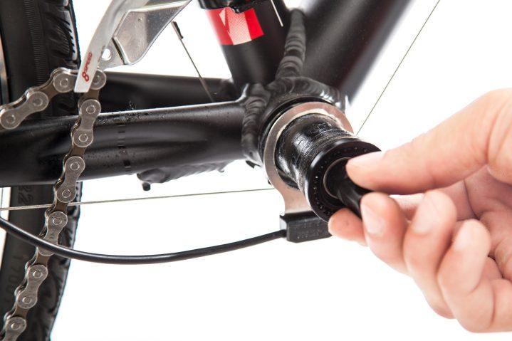 Můžete tak jednoduše přehozením kola přeměnit své elektrokolo zpět na běžné jízdní kolo s výrazně nižší hmotností (společně s