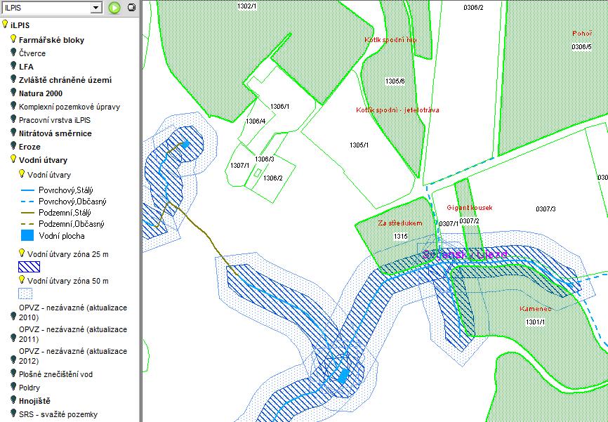 Žárovičky pro zobrazení pásem 25 a 50 metrů kolem vody se nachází ve skupině Vodní útvary Obrázek 11: Zobrazení vodních toků a ochranných pásem (25 m a 50 m) v mapě 4.8.