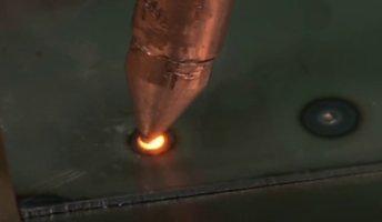 Výrobní procesy SVAŘOVÁNÍ: ODPOROVÉ SVAŘOVÁNÍ - pro svařování plechů tloušťky 0,5 až 5 mm odporovým teplem svařování nízkouhlíkaté oceli, nerezové a