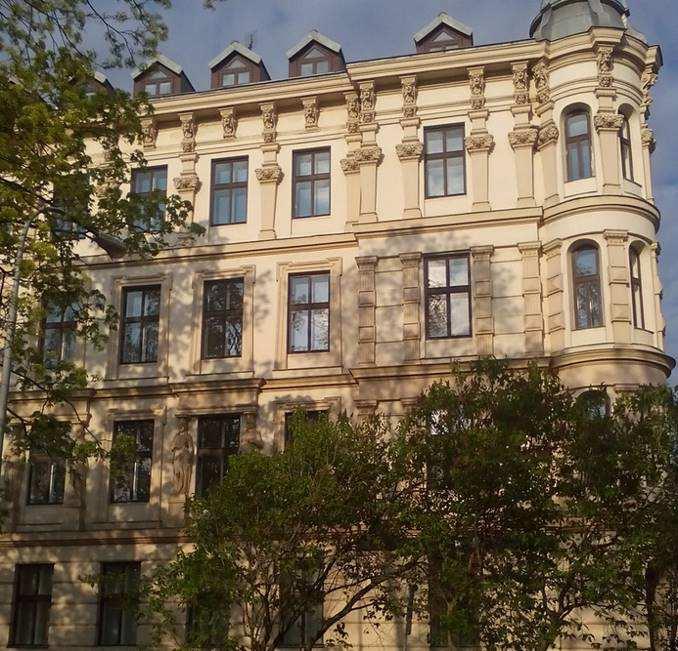 Č. Popis Cena Prodej činžovního domu 1 714 m² Objekt na ulici Hilleho 1843/6, Brno.