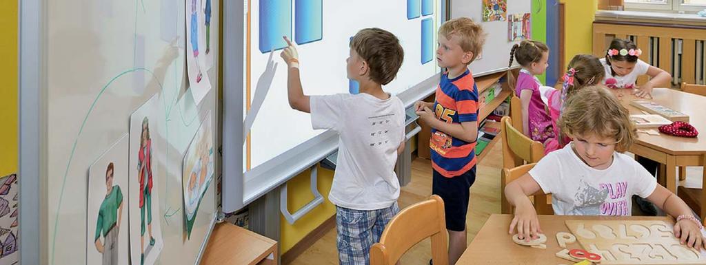 INTERAKTIVNÍ VÝUKA INTERAKTIVNÍ TABULE Interaktivní tabule SMART Board přináší