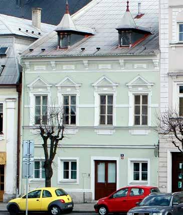 Od roku 1854 až do roku 1946 držel dům rod Ungerů v následujícím pořadí: do roku 1863 Isidor Unger st.