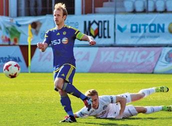 Strana 14 FC Vysočina na body nedosáhla Jihlava Týmu jihlavských fotbalistů FC Vysočina se stále nedaří oživit postupové naděje a záchrana se jim po domácí remíze se Slováckem opět zkomplikovala.