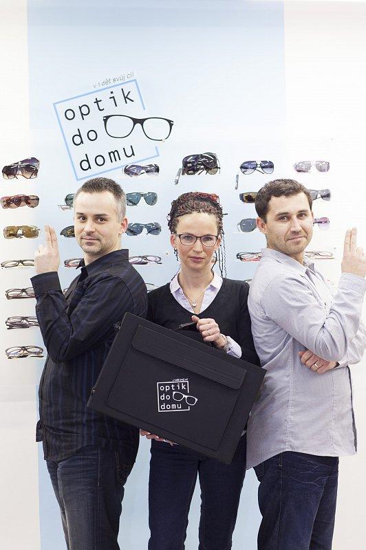 Doživotní garance na brýlové obruby OptikDoDomu garantuje doživotní záruku na brýlové obruby.