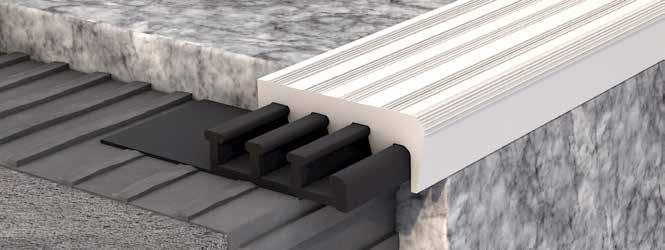 SP25 PVC SCHODOVÁ LIŠTA PROTISKLUZNÁ 28 mm LIŠTA - PVC 12 mm (1,35 m) 45 mm AAHP