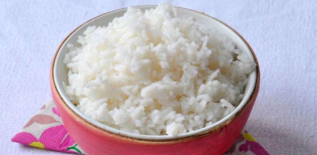 Thajská nebo basmati rýže 4 odměrky* Thajská alebo basmati ryža 4 odmerky* Jemně mletá sůl 1 lžička Jemne mletá soľ 1 lyžička 6 odměrek* 6 odmeriek* 1.