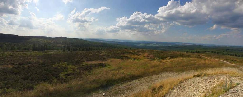 1 /2016 Ochrana přírody Z naší přírody 05 Základní informace o území Nejvyšší vrchol Brd je Tok (865 m), nejnižší místa se nacházejí v nejsevernějším a nejvýchodnějším místě CHKO (406 m).