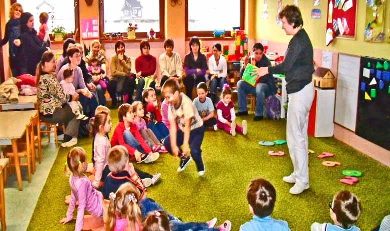 Január Apríl 2011 aktivity materskej školy Zákamenčan č. 1 / 13 KažDÉ DIEťA JE MILÉ, krásne a šikovné Mohli sa o tom presvedčiť rodičia našich predškolákov na Dni otvorených dverí v MŠ-ORAVICE.