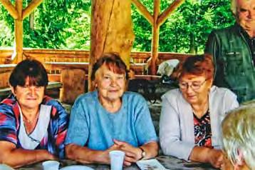 V našej obci je veľa dôchodcov a celé roky nemali možnosť sa stretávať a tráviť aspoň časť voľného času spolu. Preto sa tlačila myšlienka vytvoriť organizáciu.
