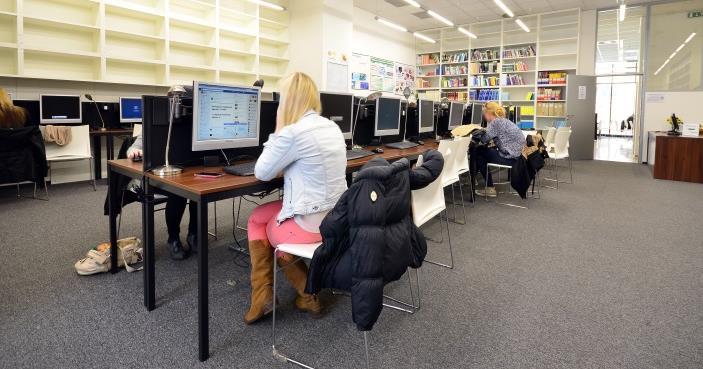 RÁDI BYCHOM NECHALI MLUVIT STUDENTY Věříme, že tím nejlepším způsobem, jak