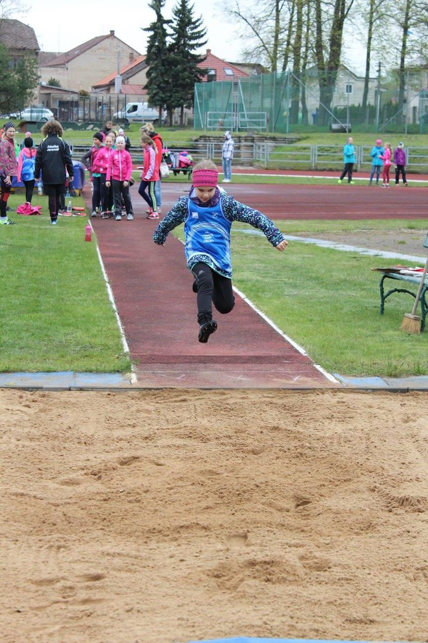V září na stadionu, poté v tělocvičně ZŠ. Pro děti od 4. tř. Zahajovací schůzka: 25. 8., 16.30-17.
