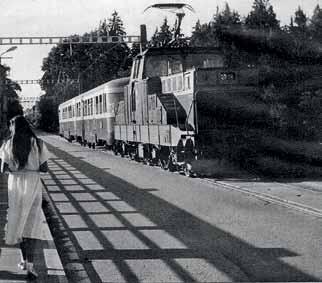 Poslední dodaný kus roku 1939 vyhořel a sloužil jako zdroj náhradních dílů pro ostatní vozidla. Zbylé vozy s čísly 002 a 003 bývalé ČSD vyřadily v roce 1956.