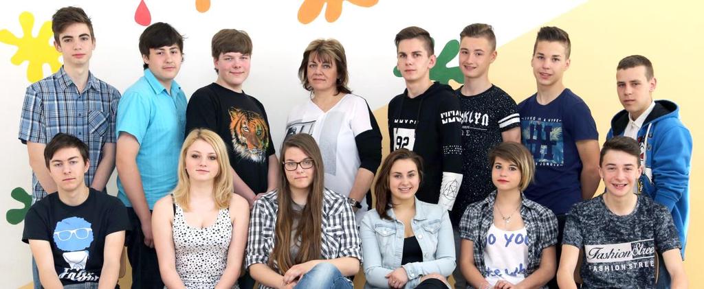 ČERVEN strana: 8 2017 Kristýna: Z této školy se mi nikam nechce. Bude se mi strašně stýskat po mé třídě. Ale i po osmém ročníku. Bude se mi stýskat hlavně po Niky a Petě.