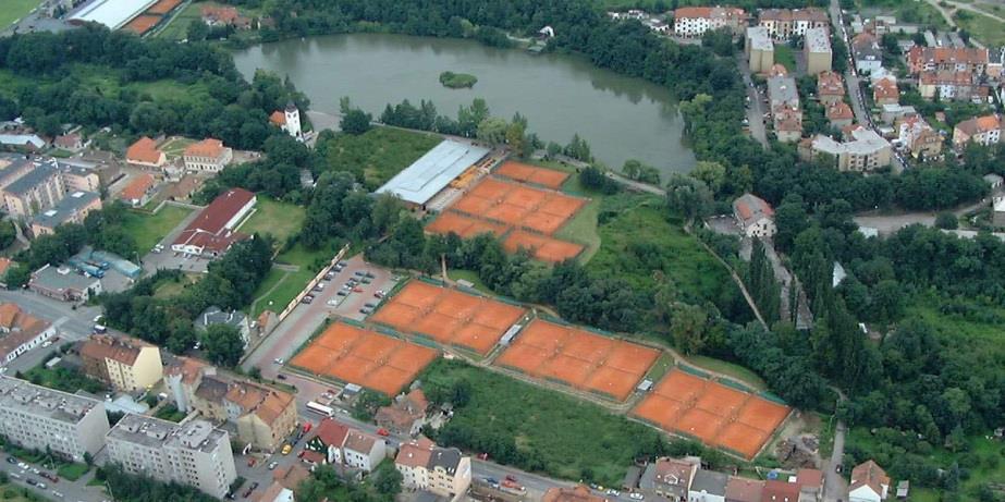 Naše veřejně přístupné sportovní areály HAMR patří mezi nejvyhledávanější v hlavním městě a celé ČR, především díky bohaté nabídce více jak 90 sportovišť s rozlohou cca 8 ha.