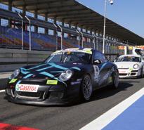 V seriálu Porsche GT3 Challenge Eastern Europe zaujaly první dvě místa Turci Cenk Ç eyiş akar a Yadel Oskan.