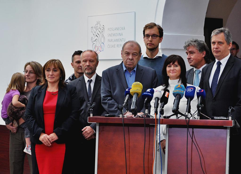 SHRNUTÍ A PŘEHLED AKTIVIT ORGANIZACE V ROCE 2015 Lobbying, advokacie a právní aktivity V roce 2015 se pravidelně začala scházet pracovní skupina zaměřená na lobbying a advocacii.