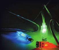 K využití jsou také dva porty USB 2.0. ovladač ventilátorů Akasa AK-FC-05 cena 27,5 (820 Kč) www.akasa.cz Laserová lampička pro komponenty Laserový světelný paprsek vytvoří nezaměnitelný efekt.
