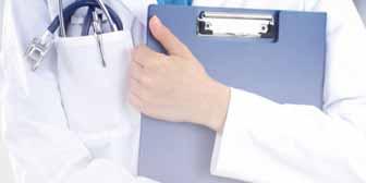 Užití rivaroxabanu a apixabanu se silnými inhibitory P-gp a CYP3A4 (azolová antimykotika, inhibitory proteáz HIV) se nedoporučuje, nicméně není kontraindikováno.
