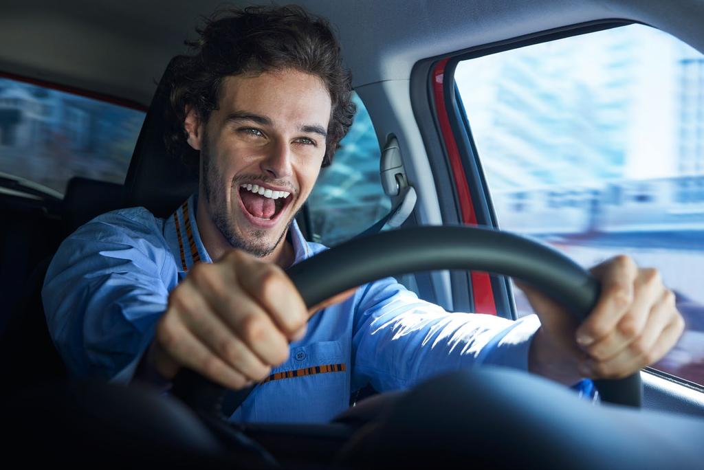 SWIFT POZDVIHNE I VÁS Auto je místem, kde se spojují nejrůznější emoce.