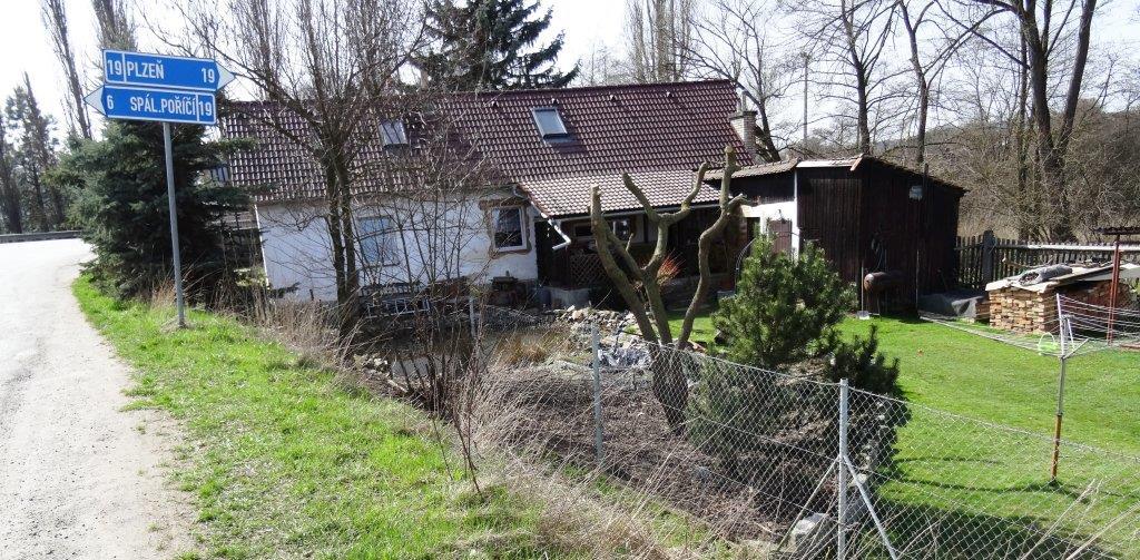 ZNALECKÝ POSUDEK O OBVYKLÉ CENĚ č. 38-34/2016 datumová aktualizace Ocenění nemovitých věcí: St. parcela č. 723 o výměře 133 m2 zastavěná plocha a nádvoří, Součástí je stavba: Nezvěstice, č.p. 109, rod.