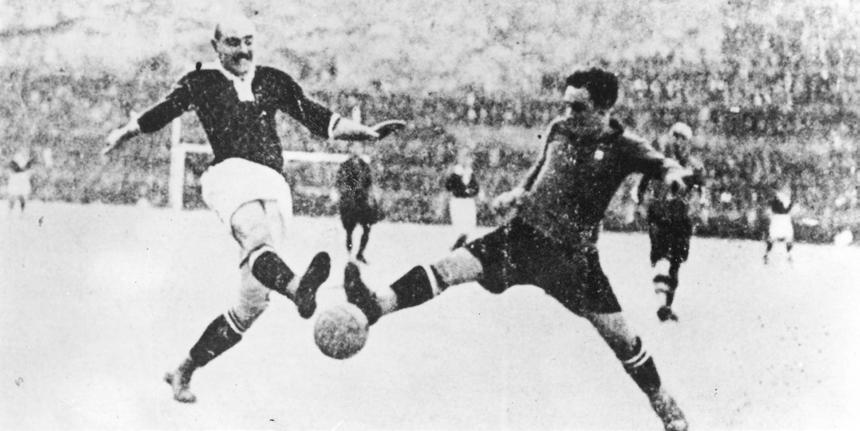 Historie VZPOURA ABSTINENTNÍHO KŘÍDLA Roku 1921 v Barceloně se sparťané dohodli s hostiteli, že si to v první vánoční svátek rozdají o neoficiálního klubového mistra evropské pevniny, slavně vyhráli