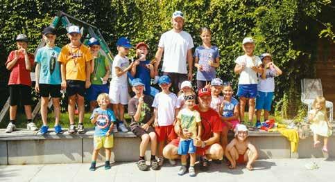 SPORT DOKOPNÁ 2017 Sobota 24. 6. 2017 Bude probíhat formou turnaje v maé kopané na dvou hřištích veikosti pooviny fotbaového hřiště. Do turnaje se mohou přihásit mužstva, sožená z hráčů nad 15 et.