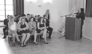 2017 probíhalo od 14 hodin slavnostní shromáţdění na počest absolventů učebních oborů: Kadeřník, Nástrojař, Elektromechanik pro zařízení a přístroje, zkrácené studium tohoto oboru a oboru Knihař.