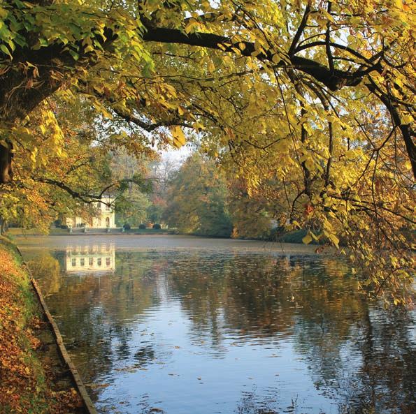 KVĚTNÁ ZAHRADA Architektonicky a historicky nejcennější památkou ve městě, která nemá ve světě srovnání, je Květná zahrada neboli Libosad. Představuje vrcholné dílo evropského zahradního umění 17.