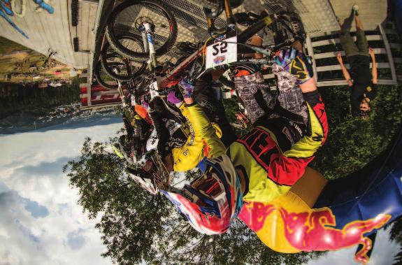 JBC 4X REVELATIONS 2017 sobota 15. 7., JBC bikepark, areál Dobrá Voda, Jablonec nad Nisou Světový pohár horských kol se opět vrací do Jablonce!