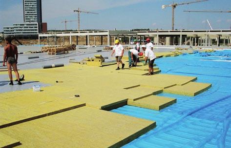 6c Hlavní tepelná izolace Isover LAM Isover LAM je systém velkoplošných střešních lamel s kolmým vláknem, které mají proti běžným