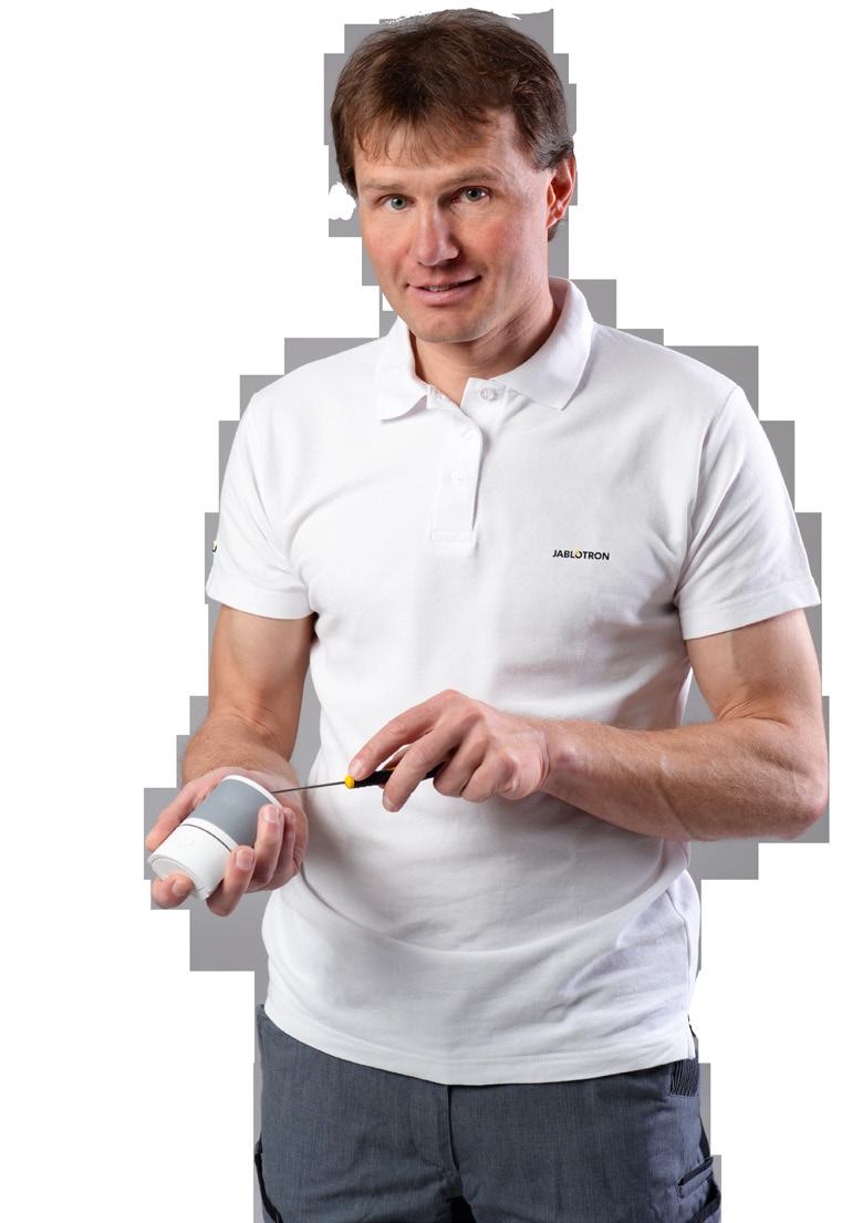 o Nové výrobky (ústředny, detektory, ovládání, PG výstupy, sirény) o Nové funkce (firmware ústředny, F-Link, aplikace MyJABLOTRON a MyCOMPANY) o Novinky ve službách profesionálního řešení
