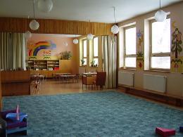 navštěvovaly mateřskou školu od 1. září 2006. Zápisem se potvrdilo, že je opravdu zájem, po šesti letech z důvodu nárůstu počtu dětí v obci opět otevřít Mateřskou školu ve Vícově.