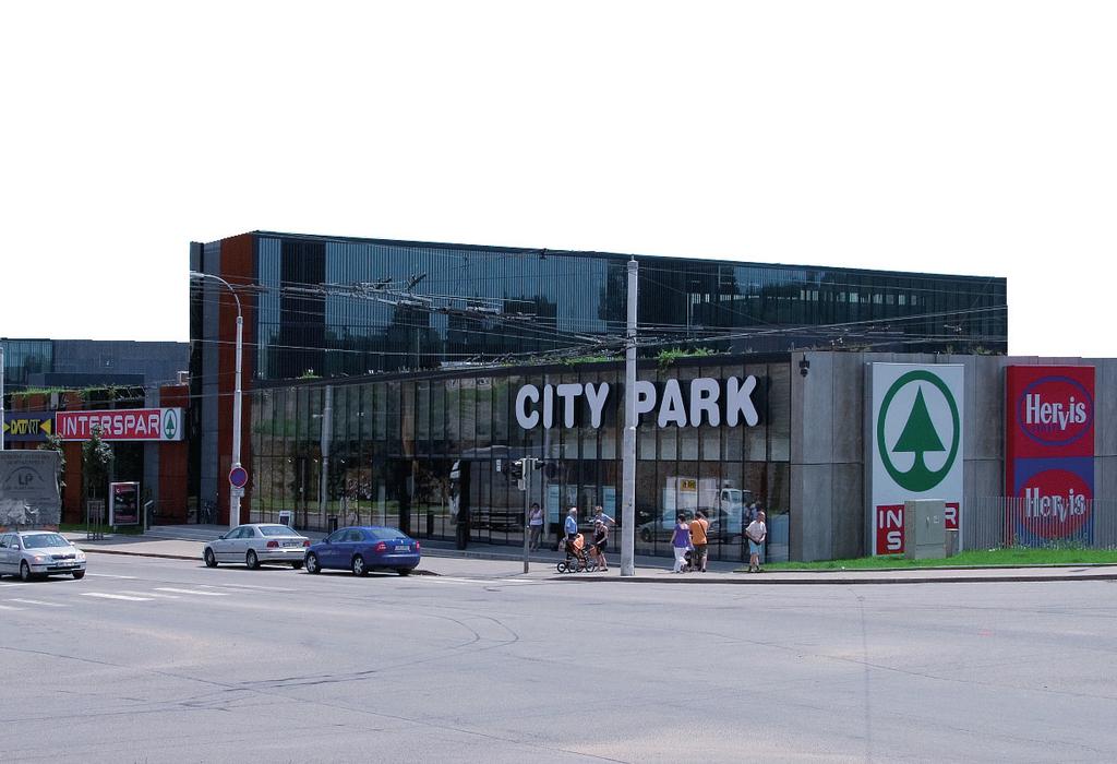 CPI Retail OC CITY JIHLAVA Nákupní a zábavní komplex s regionálním významem.