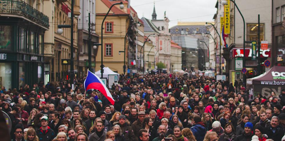 Stabilnější zázemí umožnilo také efektivnější komunikaci směrem k návštěvníkům a obyvatelům Prahy. V porovnání s ostatními akcemi v tento den mělo Korzo nejsilnější dosah na sociálních sítích.