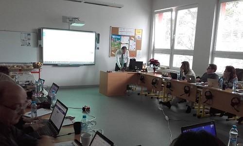 b) Výzva 56 - Čtenářská gramotnost a tradice V rámci této výzvy jsme podali žádost a následně tato byla schválena.