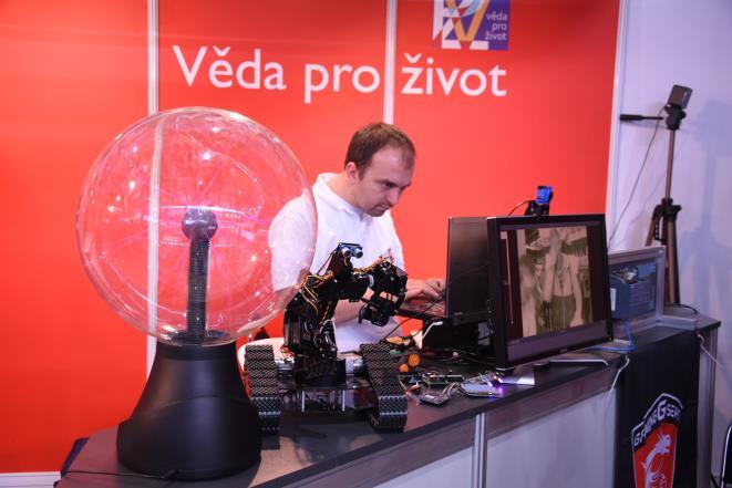 nejefektivnější platformou pro předávání informací o škole a nabídce studia