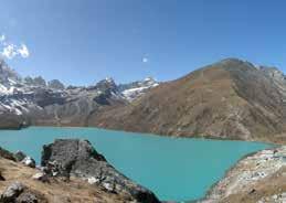 EVEREST BASE CAMP TREK PŘES GOKYO Termín jaro: 7. 4. 29. 4. 2018, trek č. 18101 Termín podzim: 6. 10. 28. 10. 2018, trek č. 18121 Trek nádherným ledovcovým jezerům (Gokyo Lake) a k základnímu táboru pod Mt.